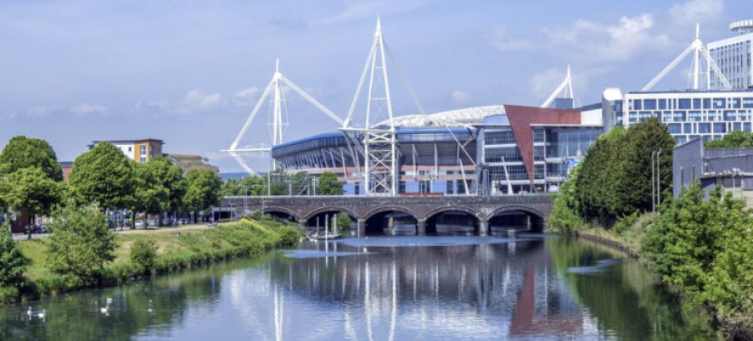Tour of Cardiff including Cardiff Castle, St Fagan's Museum & Cardiff Bay