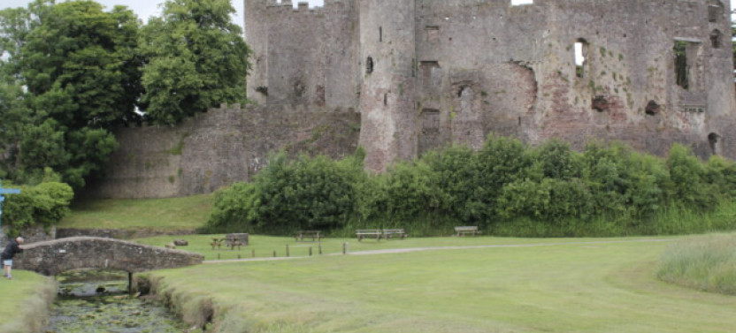 Dylan Thomas: Swansea, Laugharne, and Llareggub