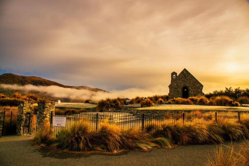 Queenstown-Christchurch Small Groups Tour with an Overnight In Lake Tekapo