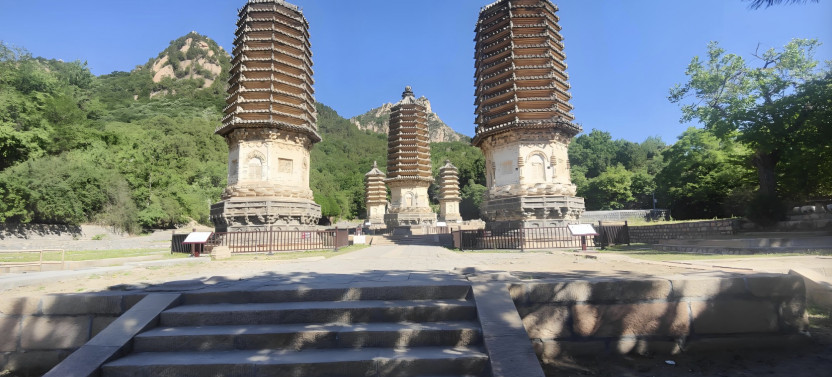 Private Day Tour to Yinshan Pagoda Forest & Ming Tombs from Beijing