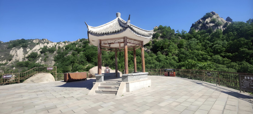 Private Day Tour to Yinshan Pagoda Forest from Beijing with Lunch
