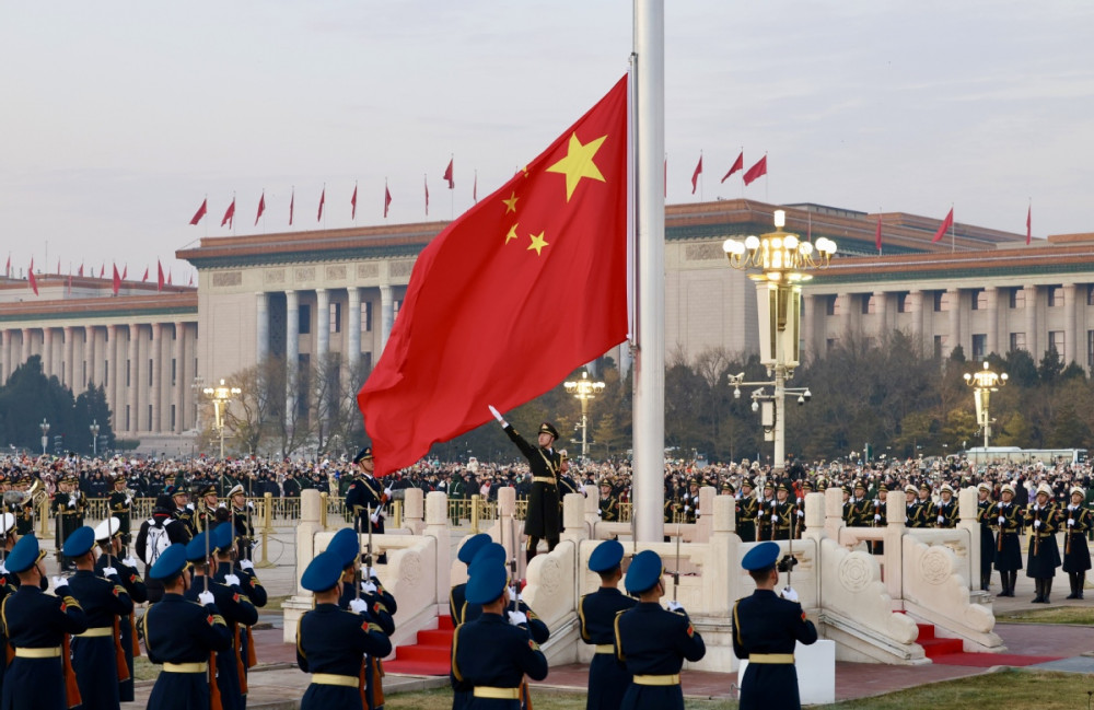 Night Walking Tour: Flag Lowering Ceremony at Tiananmen Square