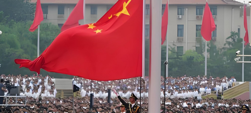 Night Walking Tour: Flag Lowering Ceremony at Tiananmen Square