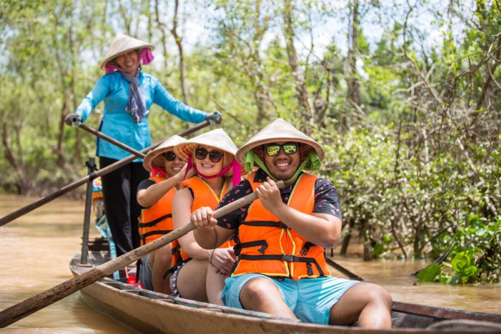 Small Group Mekong Discovery Boat Cruise