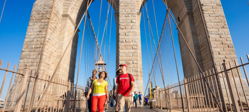 New York: Brooklyn Bridge & DUMBO Food Tour