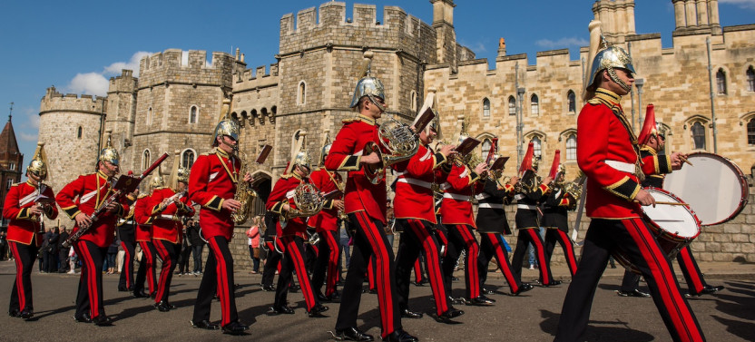 London & Heathrow To Southampton Via Windsor Castle