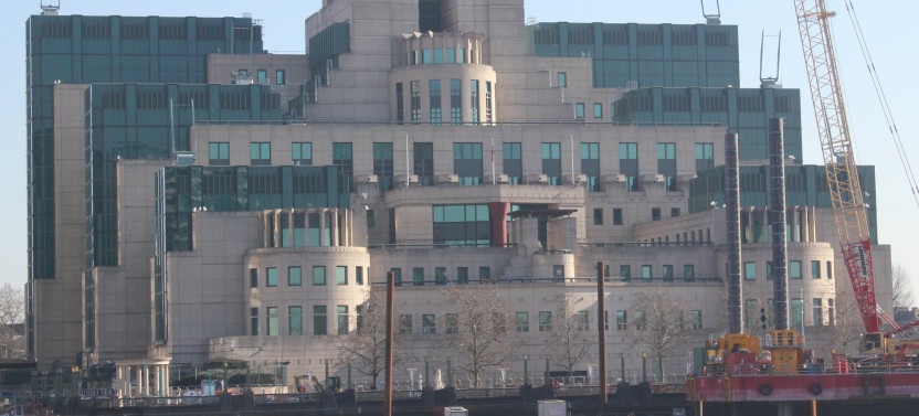 Private James Bond Walking Tour of London