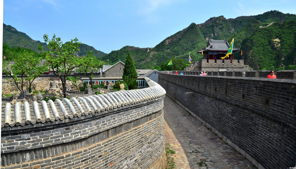 Eastern Qing Tombs and Huangyaguan Great Wall Private Day Tour from Beijing