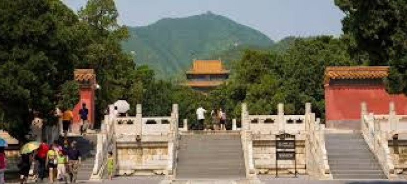 Beijing Private Transfer to Mutianyu Great Wall and Ming Tombs