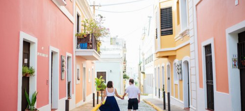 Private Photography Session with a Professional Photographer in San Juan