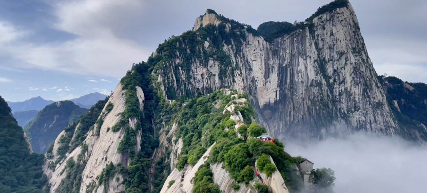 Full-Day Private Tour to Mt. Huashan with Round Trip Cable Car Ride