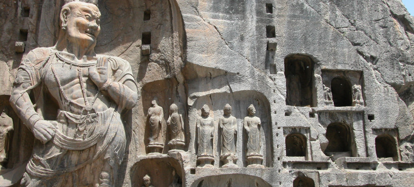 All Inclusive Private Day Tour to Shaolin Temple and Longmen Grottoes from Zhengzhou