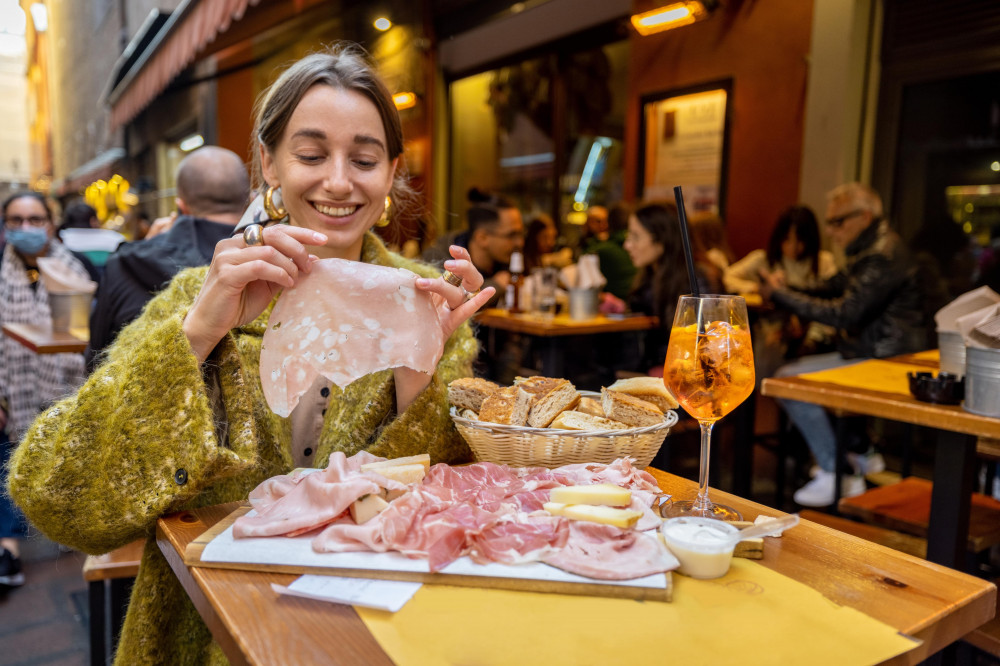 Walking Tour in Bologna with Tastings and Stories