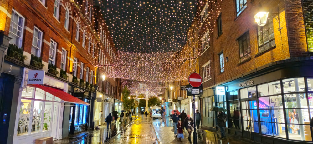 Christmas Lights Walking Tour of London