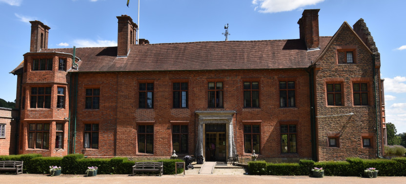 Private Taxi Transfer To Chartwell, Home Of Sir Winston And Lady Churchill