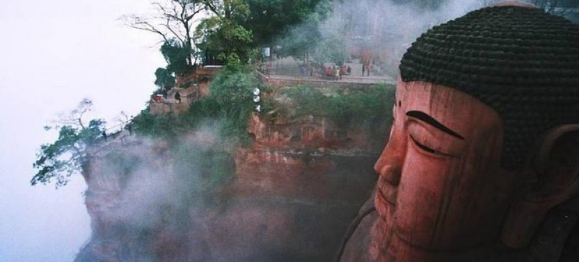 Chengdu Private Round Trip Transfer to Leshan Grand Buddha