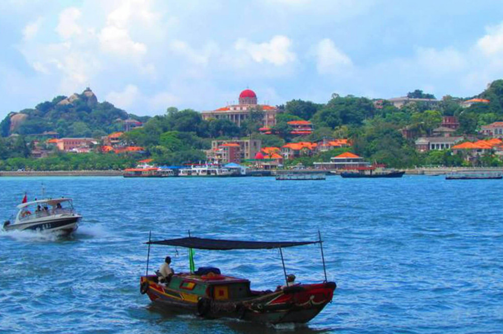 Xiamen: Private City Highlights Tour with Gulangyu Island