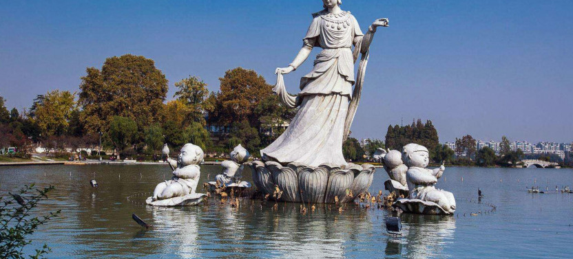 Nanjing: Private Customized City Highlights Tour with Lunch
