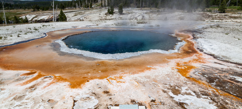 Old Faithful Self-Guided Walking Audio Tour