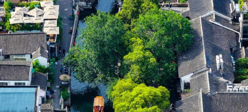Suzhou: Private Customized City Tour with Lunch