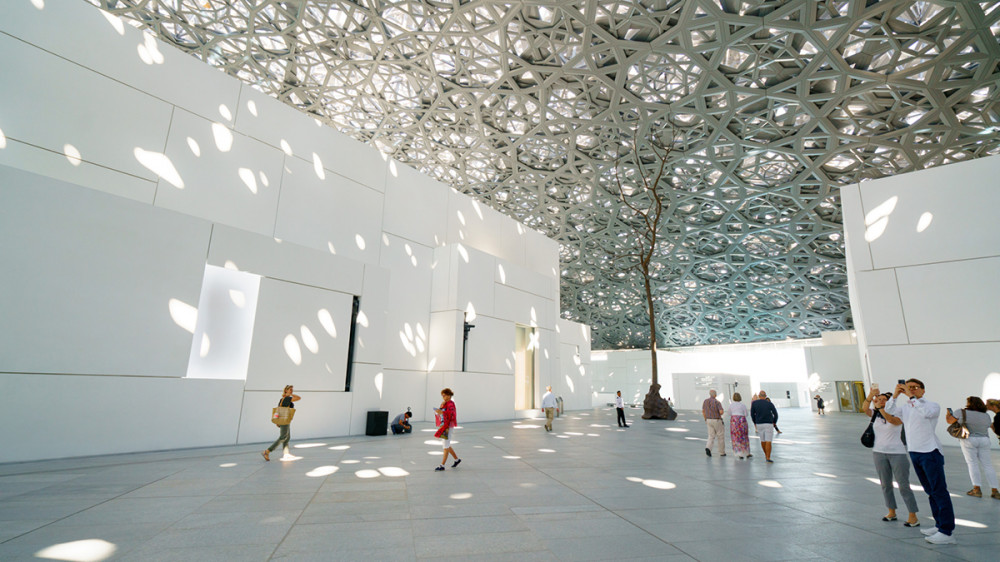 Abu Dhabi Attractions Tour Including the Louvre