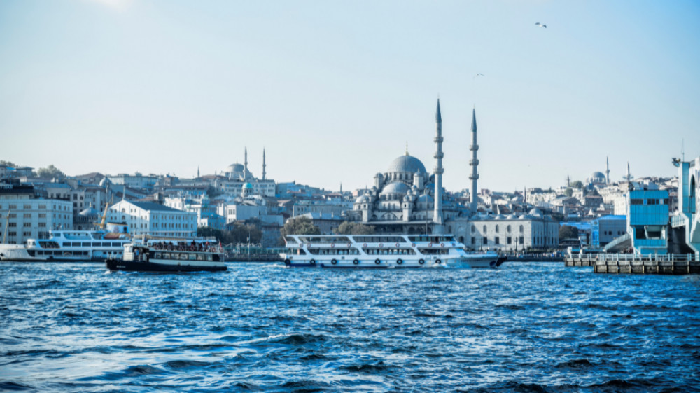 VIP Bosphorus Experience by Private Yacht
