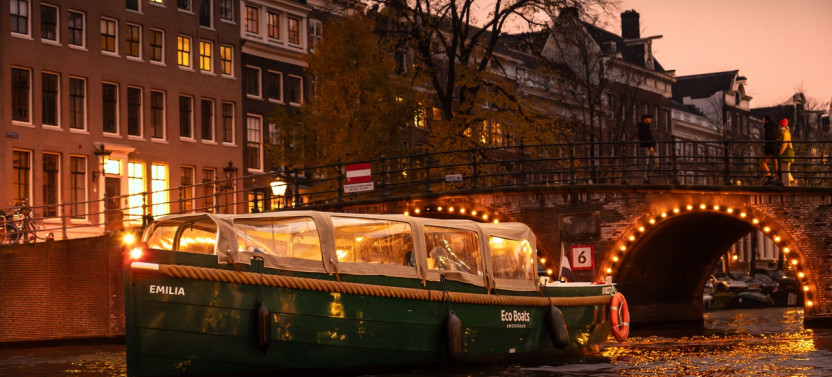 The Newset Canal Cruise in Amsterdam