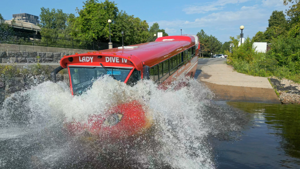 Amphibus Bus Tour