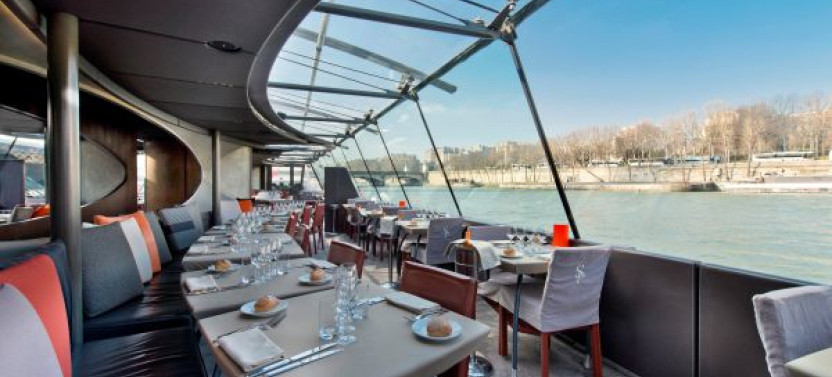 Luxury Escorted Paris Day Trip & Bateaux Lunch Cruise (Plus Class)