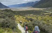 Kiwi Adventures Tour & Travel8