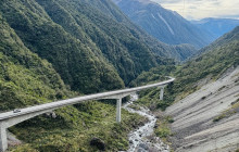 Kiwi Adventures Tour & Travel7