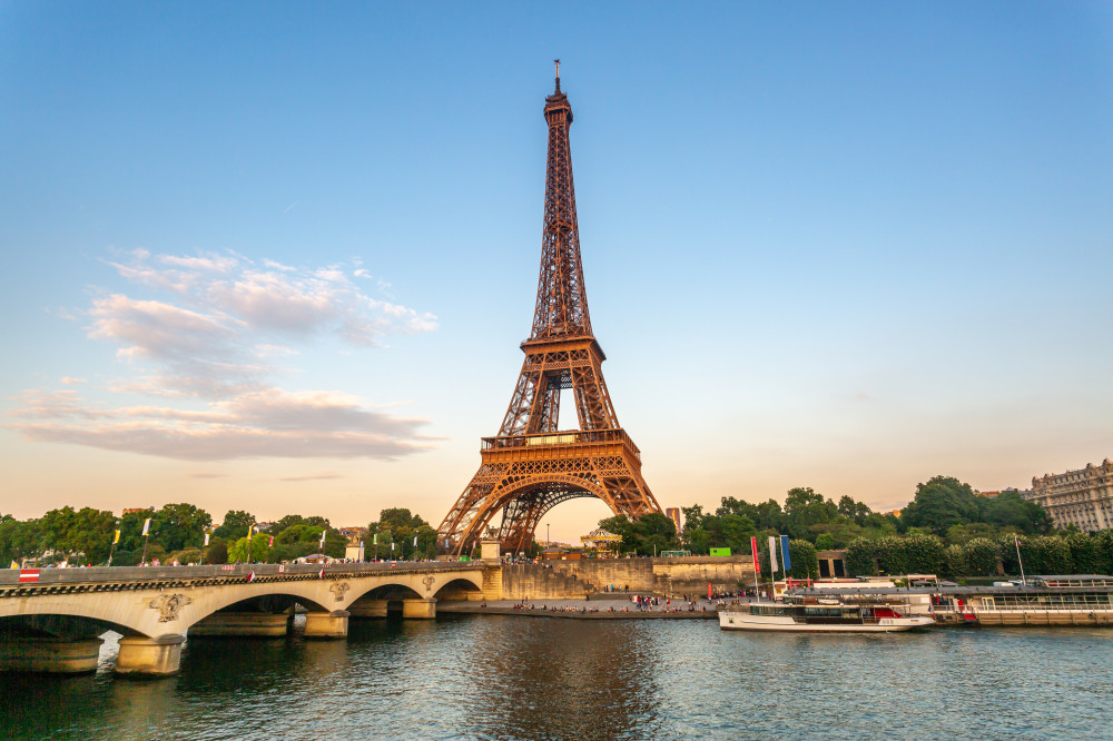 Eiffel Tower Guided Tour (elevator) & Seine Cruise