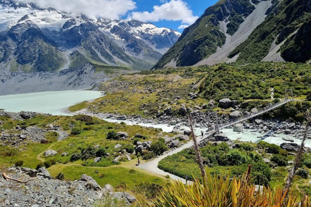 Kiwi Adventures Tour & Travel