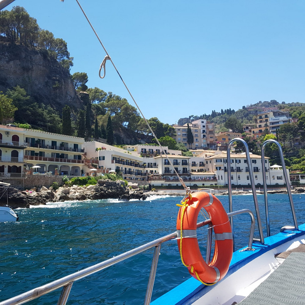 Taormina White Lotus - Private Tour