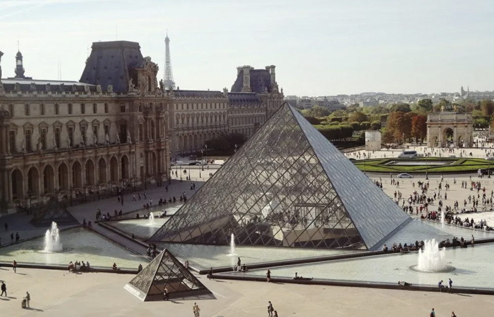 Paris Ultimate Louvre