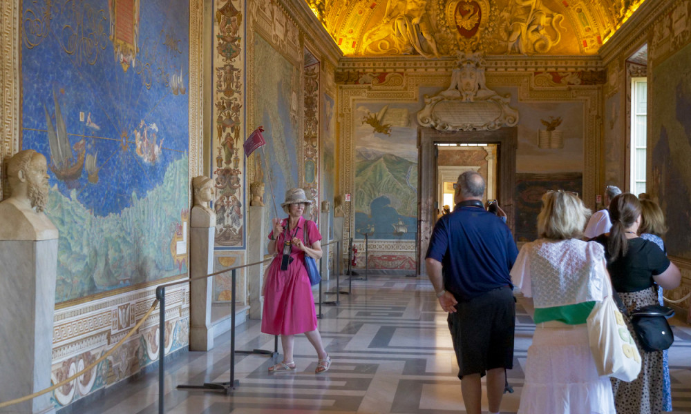 In Depth Vatican Museum Tour With Sistine Chapel