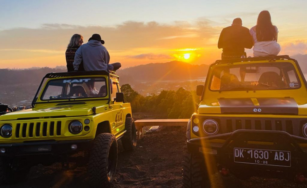 Sunrise Jeep Bali