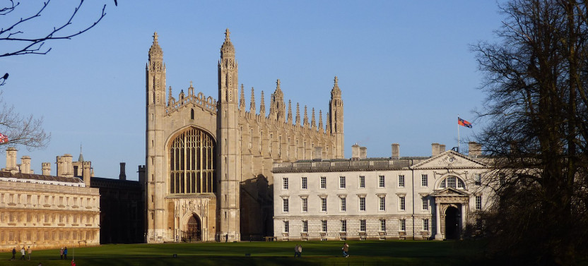 Shared Mandarin Cambridge Alumni-led Cambridge Tour w/opt King's Chapel