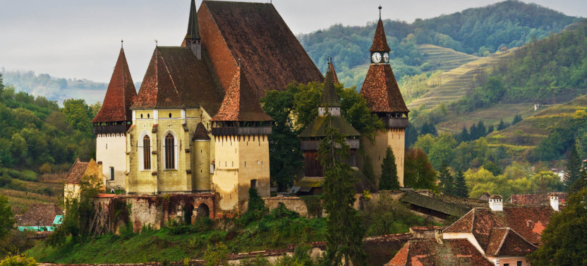 Transylvania Gems: Sighisoara, Medias, Biertan & Gypsy Life