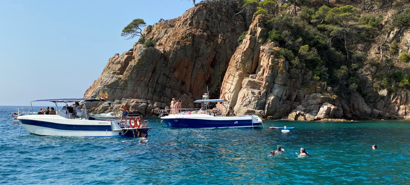 Full Day Boat Tour with Drinks (8 Hours), photo 4 of 5