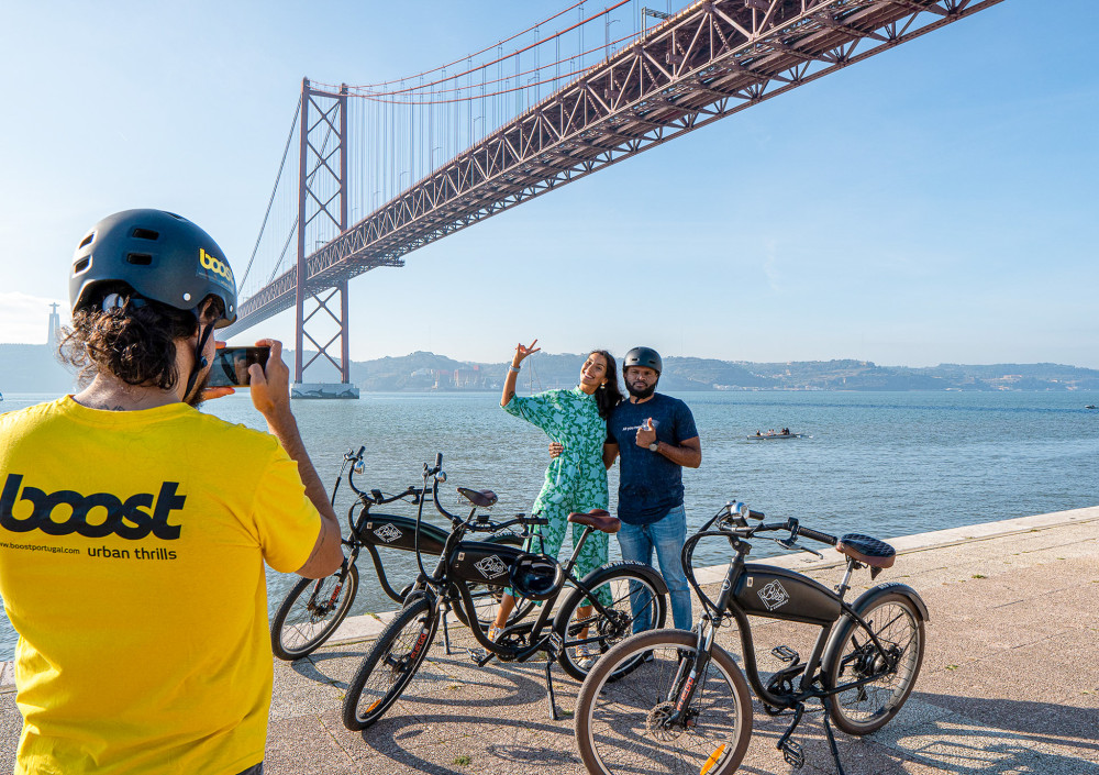 E-Bike Group Tour Lisbon: along the river to Belém