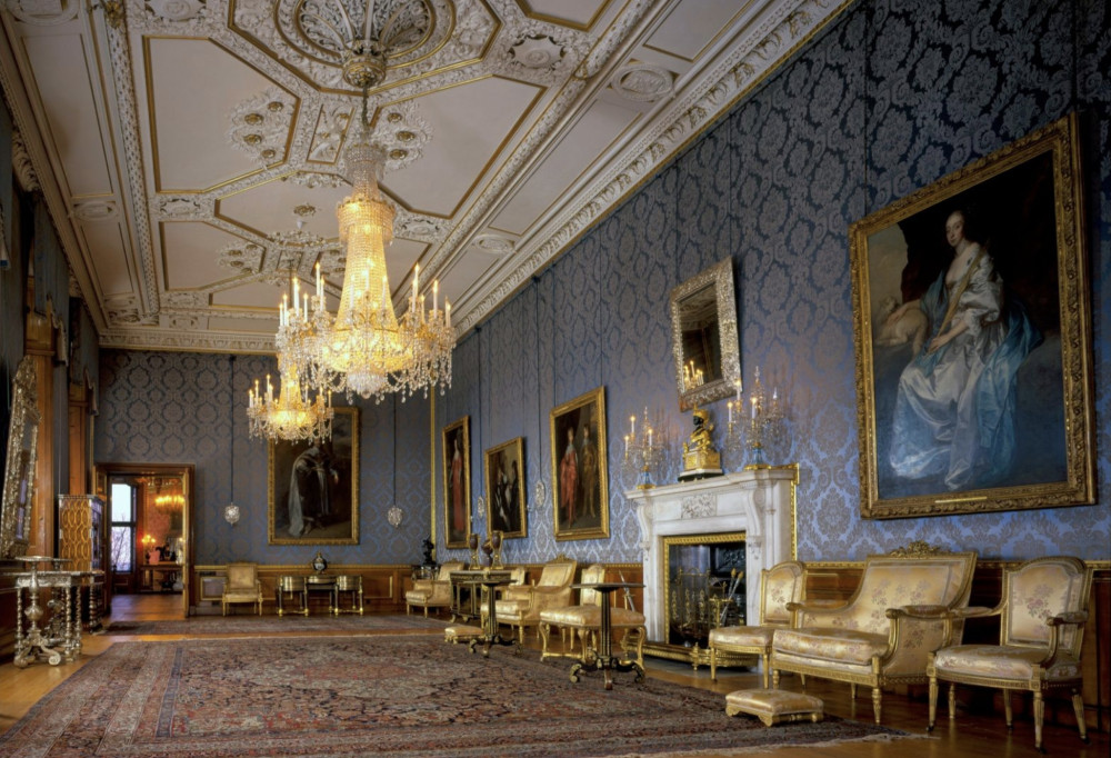 Royal Windsor & Stonehenge Private Tour with Separate Tour Guide