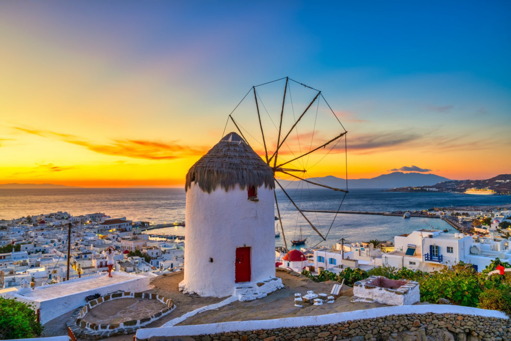 Golden Hour Walk & Shop in Mykonos Town