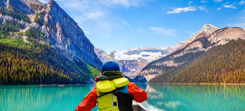 Moraine Lake and Lake Louise Morning Tour From Canmore/Banff