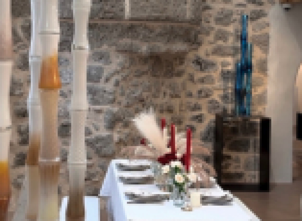 Picnic on a Boat Tour