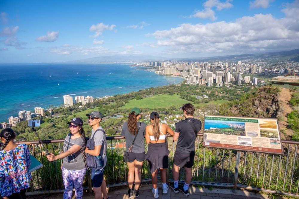 Diamond Head Shuttle Tour with Tickets to Hike Included - Honolulu ...