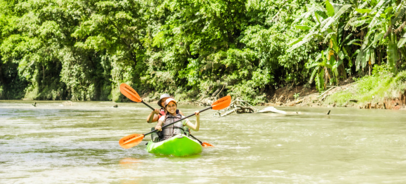 Wildlife Safari Float by Kayak in Peñas Blancas River from Arenal