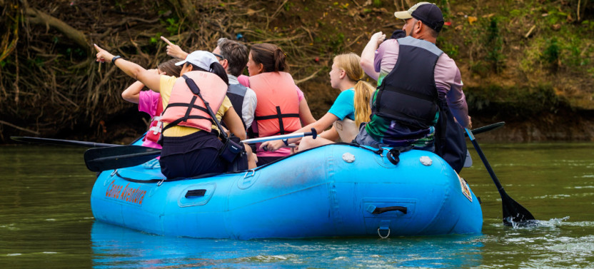 Wildlife Safari Float by Raft in Peñas Blancas River from Arenal