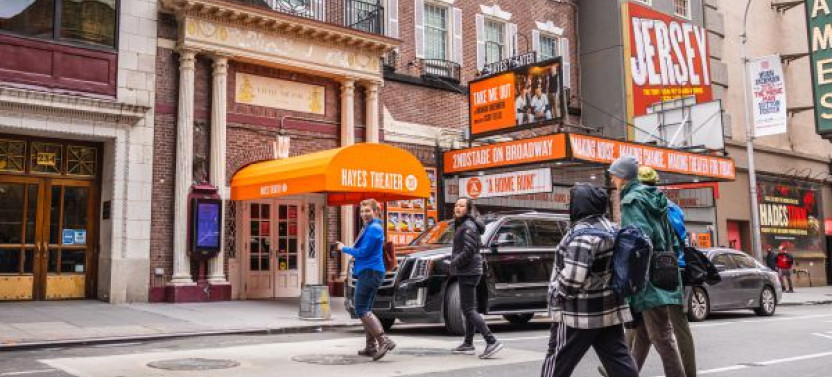 Private Broadway Night Out in New York City + Drink