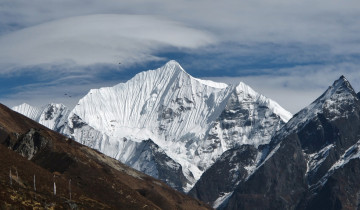 A picture of Yala Peak Climbing Experience